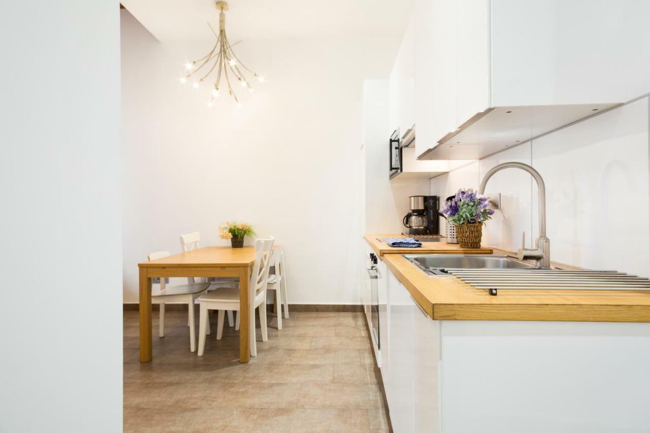 Stay U-nique Apartments Eixample Center Barcelone Extérieur photo